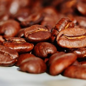 Jak si doma vytvořit lahodnou kávu s vůní exotiky?